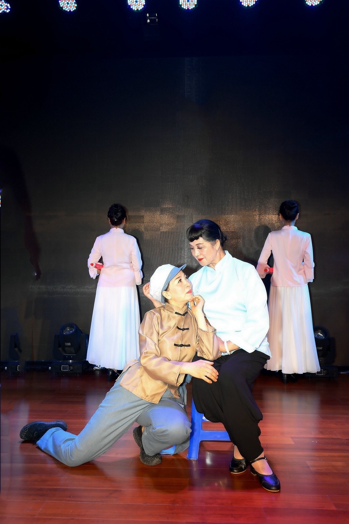 舞台剧照情景剧映山红