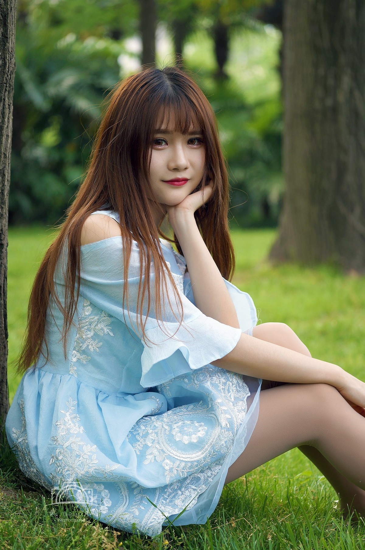 蓝裙小精灵