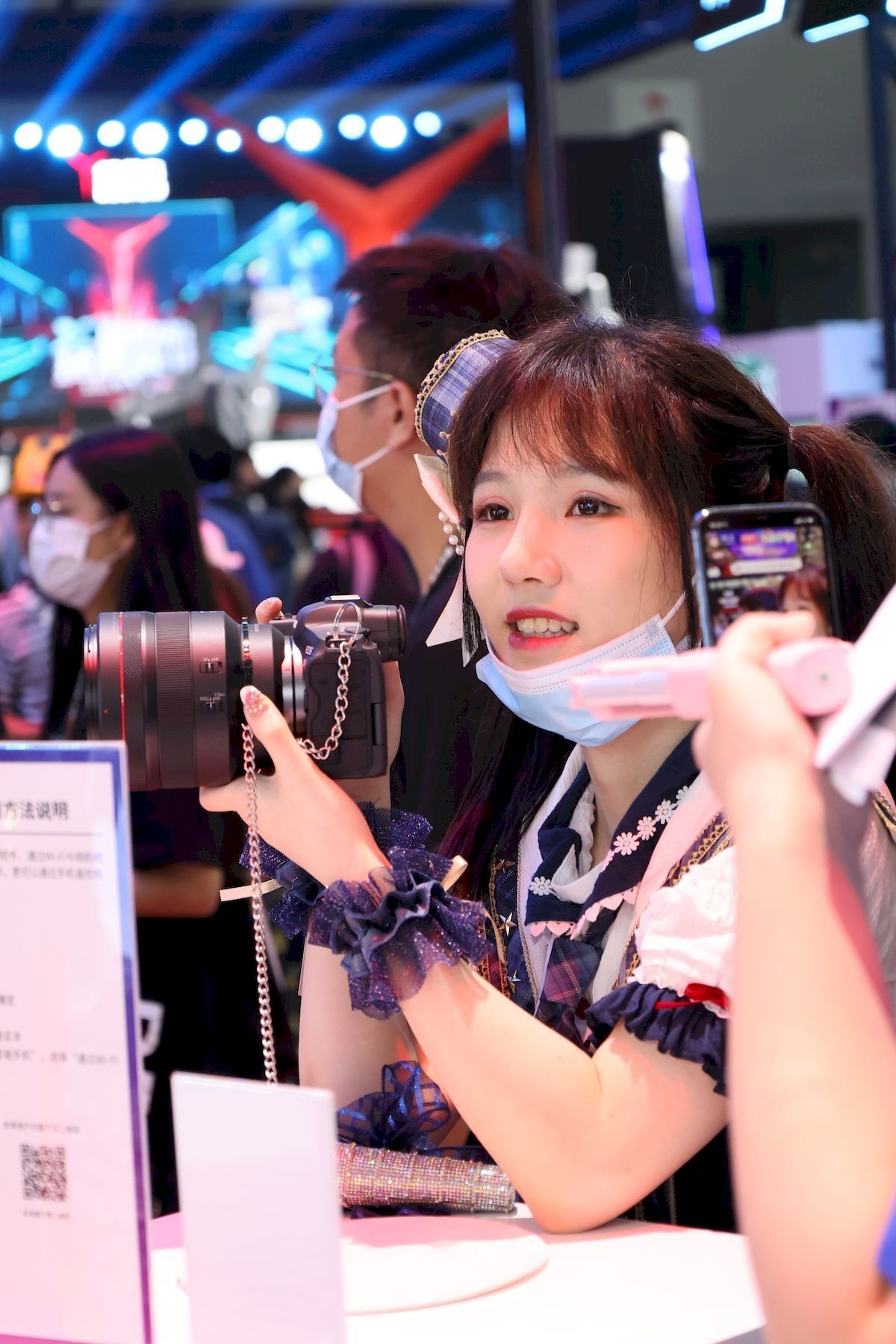 ChinaJoy好看的妹纸、好玩的游戏我来喽！跟着ZOL看展团逛CJ