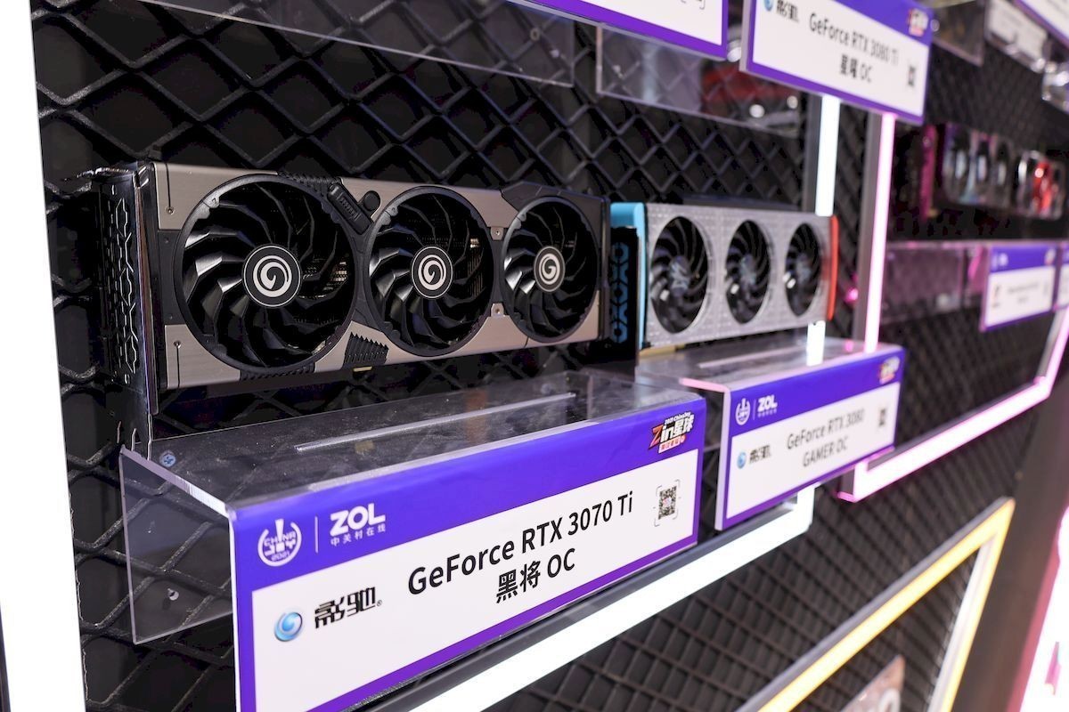 ChinaJoy好看的妹纸、好玩的游戏我来喽！跟着ZOL看展团逛CJ