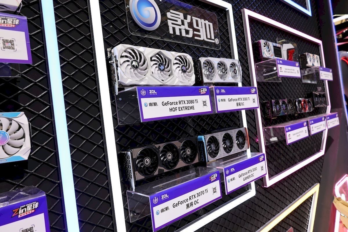 今年夏天年轻人扎堆的地方，非ChinaJoy莫属，作为当代青年，我自然不能放过这次机会，2021ChinaJoy展走起！