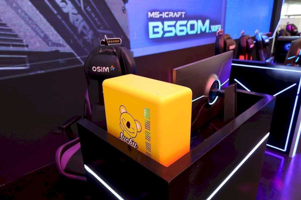 ChinaJoy好看的妹纸、好玩的游戏我来喽！跟着ZOL看展团逛CJ