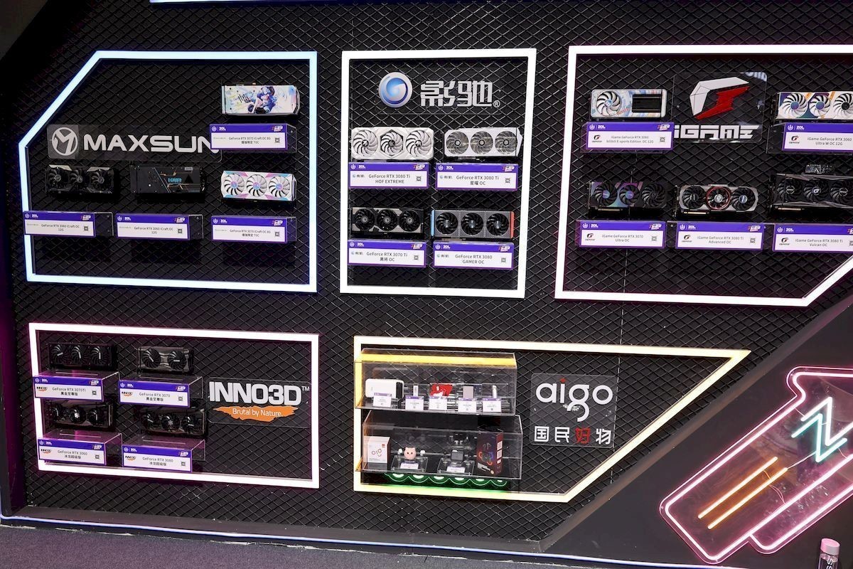 ChinaJoy好看的妹纸、好玩的游戏我来喽！跟着ZOL看展团逛CJ