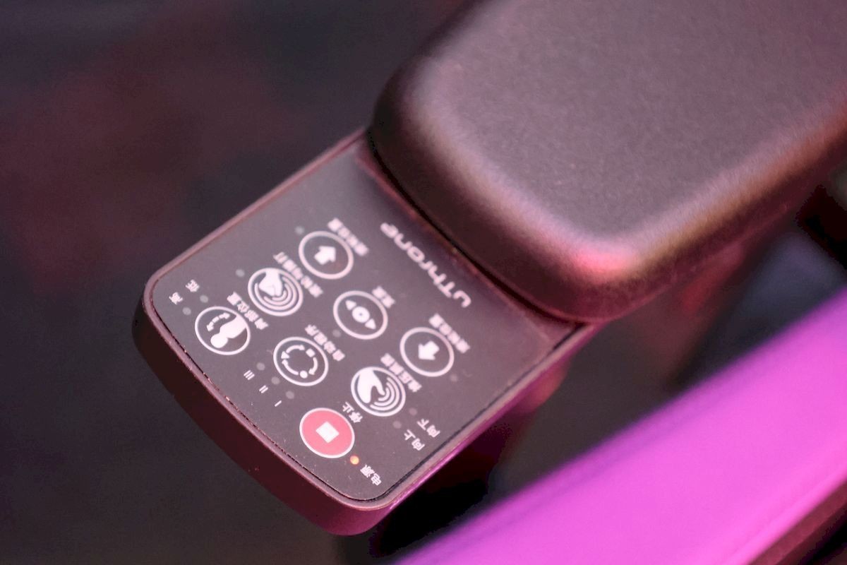 ChinaJoy好看的妹纸、好玩的游戏我来喽！跟着ZOL看展团逛CJ