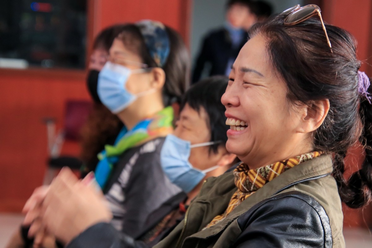 钟鼓楼相声会重阳节进社区