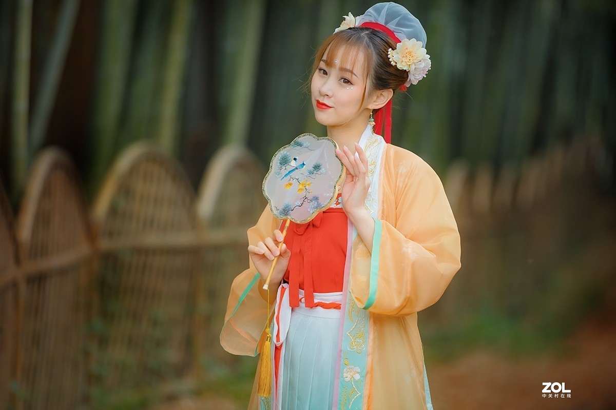 好久没出去拍照了,周末拍美女去