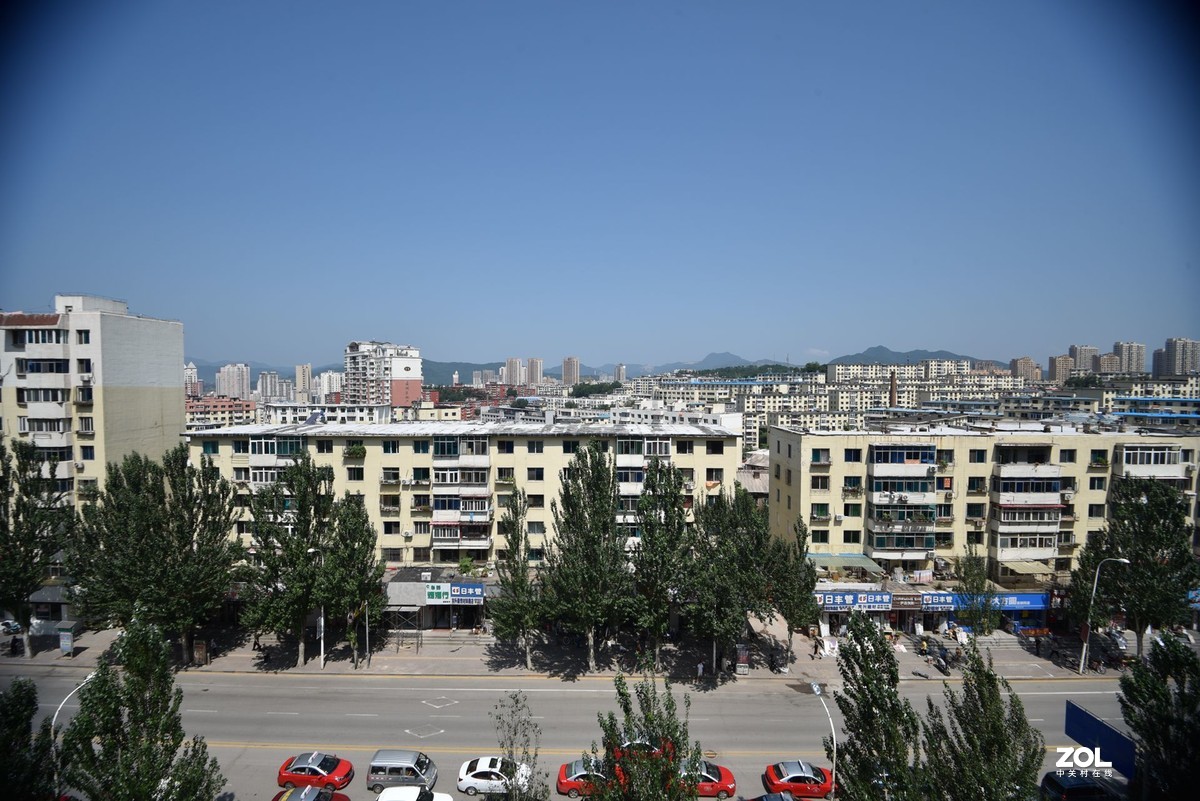 尼康全幅机身搭配半幅镜头时成像问题的汇报贴