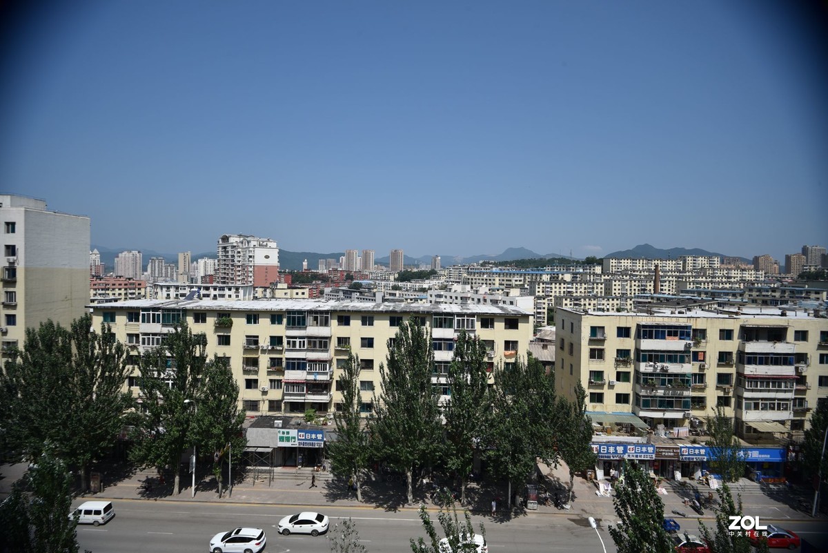 尼康全幅机身搭配半幅镜头时成像问题的汇报贴