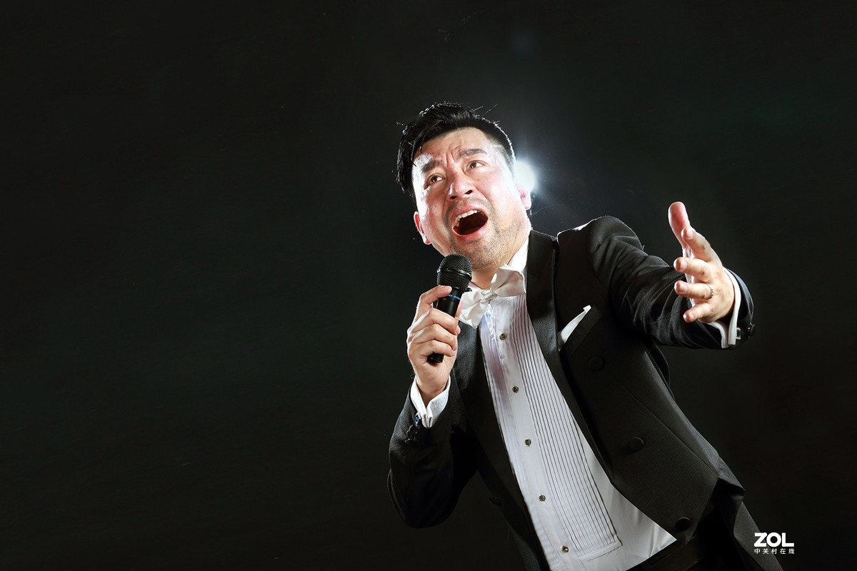 男高音歌唱演员王庆伟