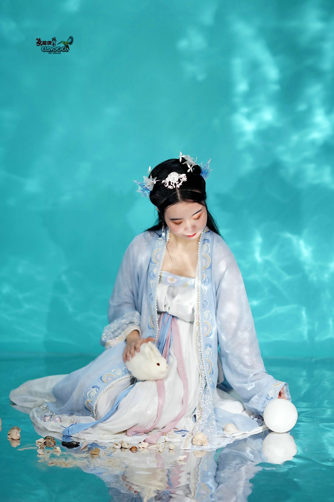 【蓝色的梦】--诗晴