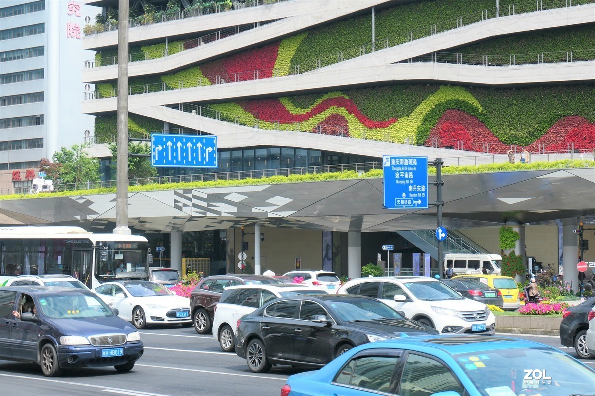 【2021花漾徐家汇】——摄于上海徐家汇