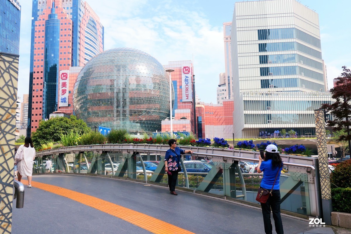 【2021花漾徐家汇】——摄于上海徐家汇