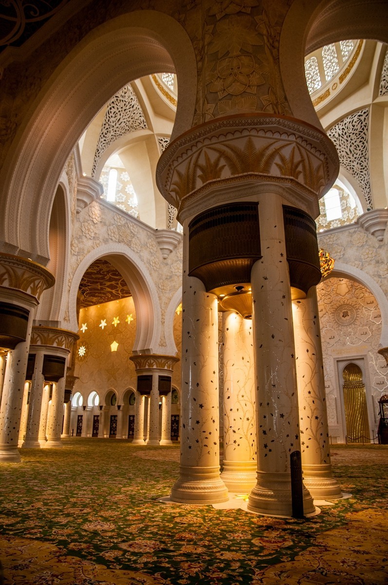 “谢赫扎耶德大清真寺”（阿布扎比）