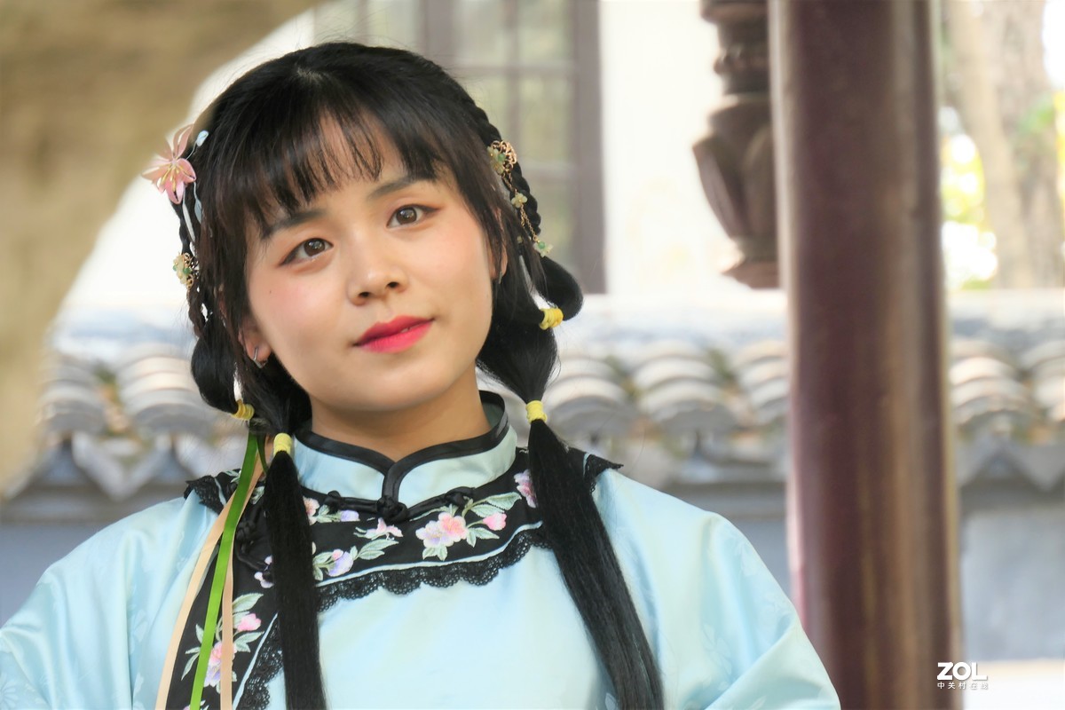 【竹林少女】——摄于上海桂林公园