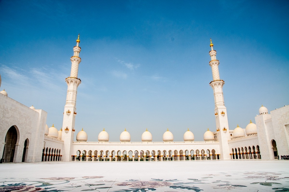 “谢赫扎耶德大清真寺”（阿布扎比）