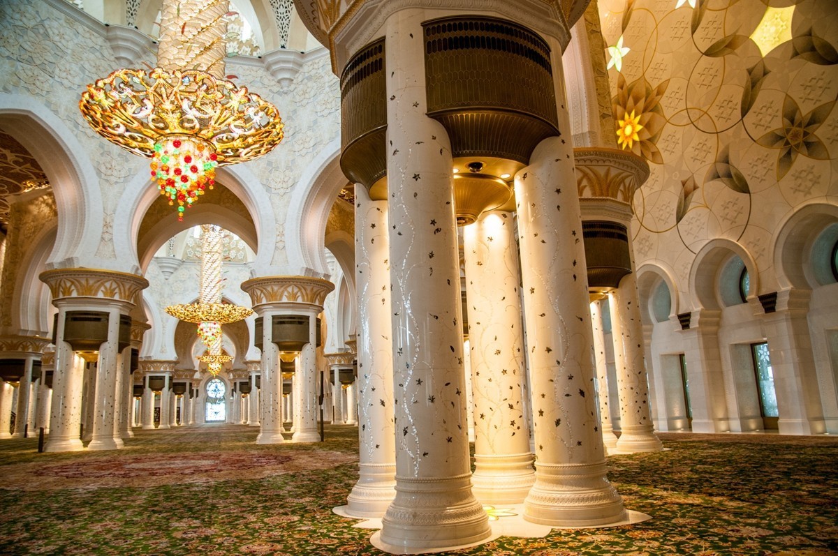 “谢赫扎耶德大清真寺”（阿布扎比）