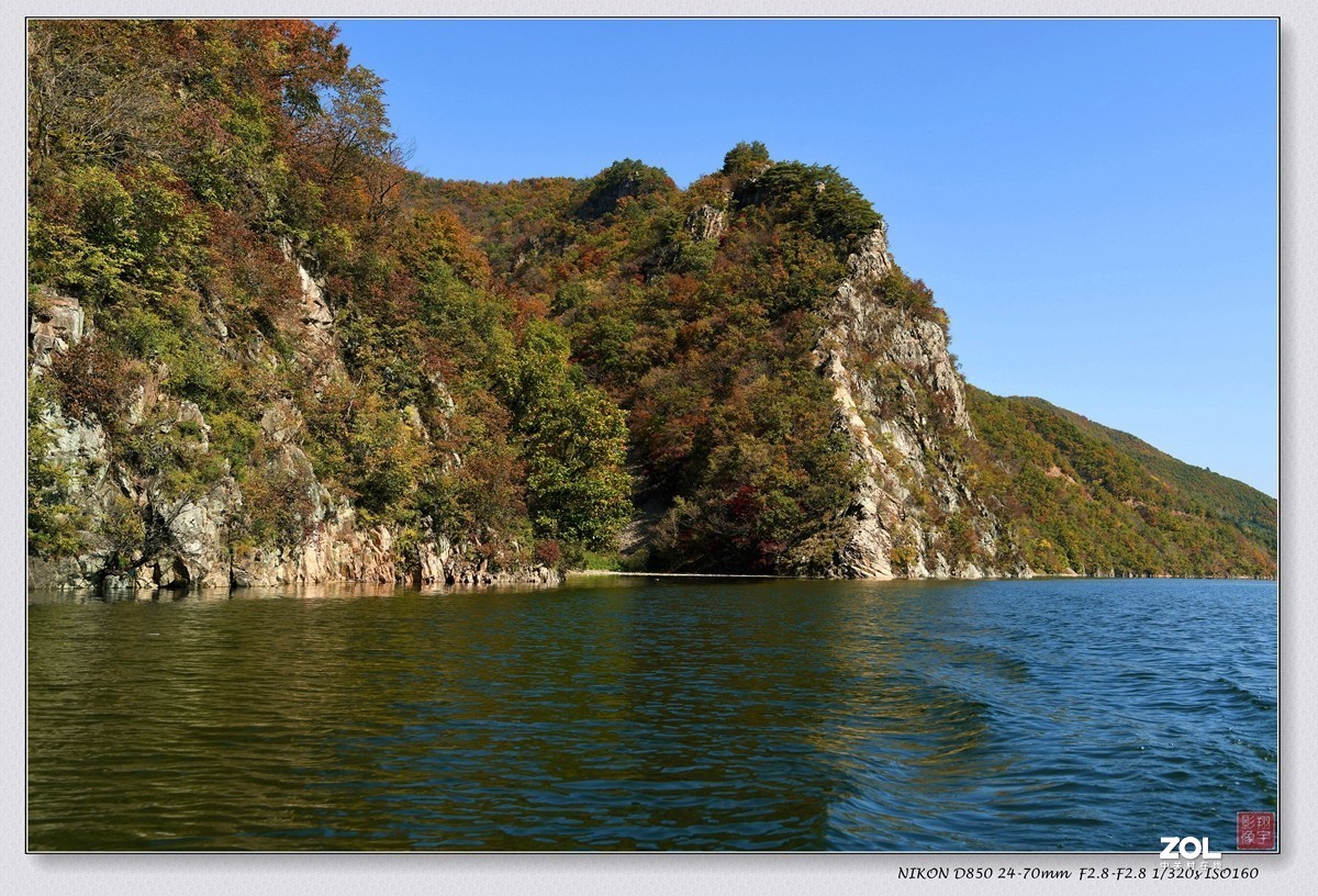 一江秋色入画屏