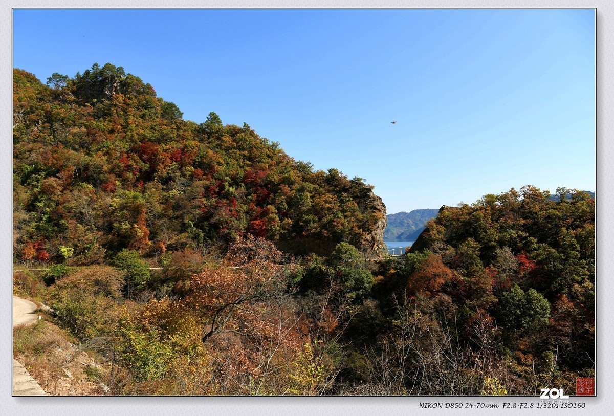 一江秋色入画屏