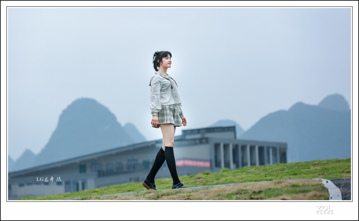 70 200 三代 小白伞 拍校园风小姐姐