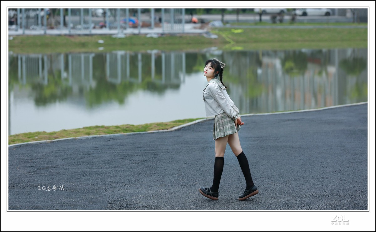 70 200 三代 小白伞 拍校园风小姐姐