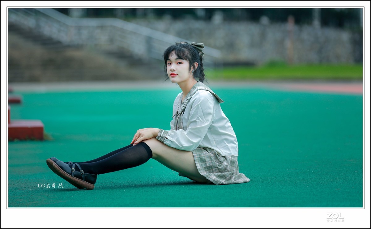 70 200 三代 小白伞 拍校园风小姐姐