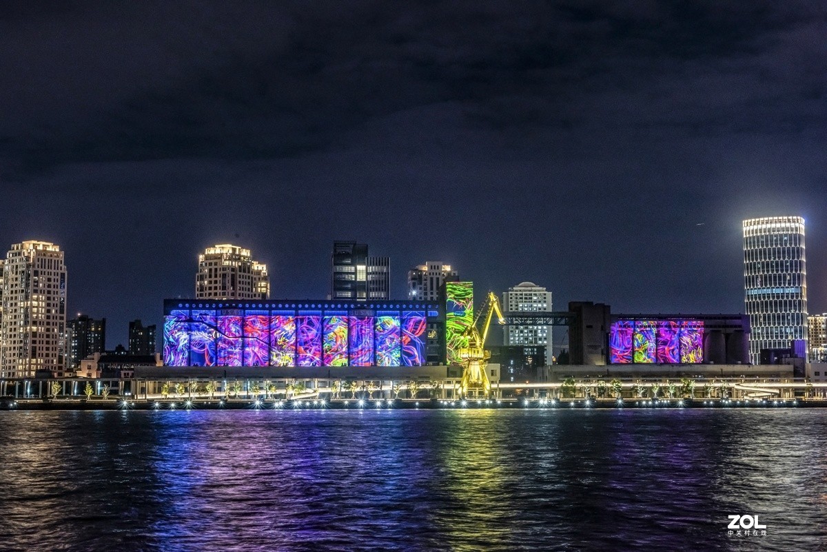 国庆中秋杨浦滨江大道电光秀