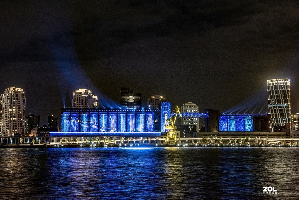 国庆中秋杨浦滨江大道电光秀