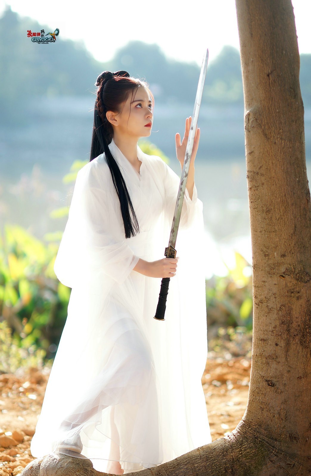 白衣小龙女心乐