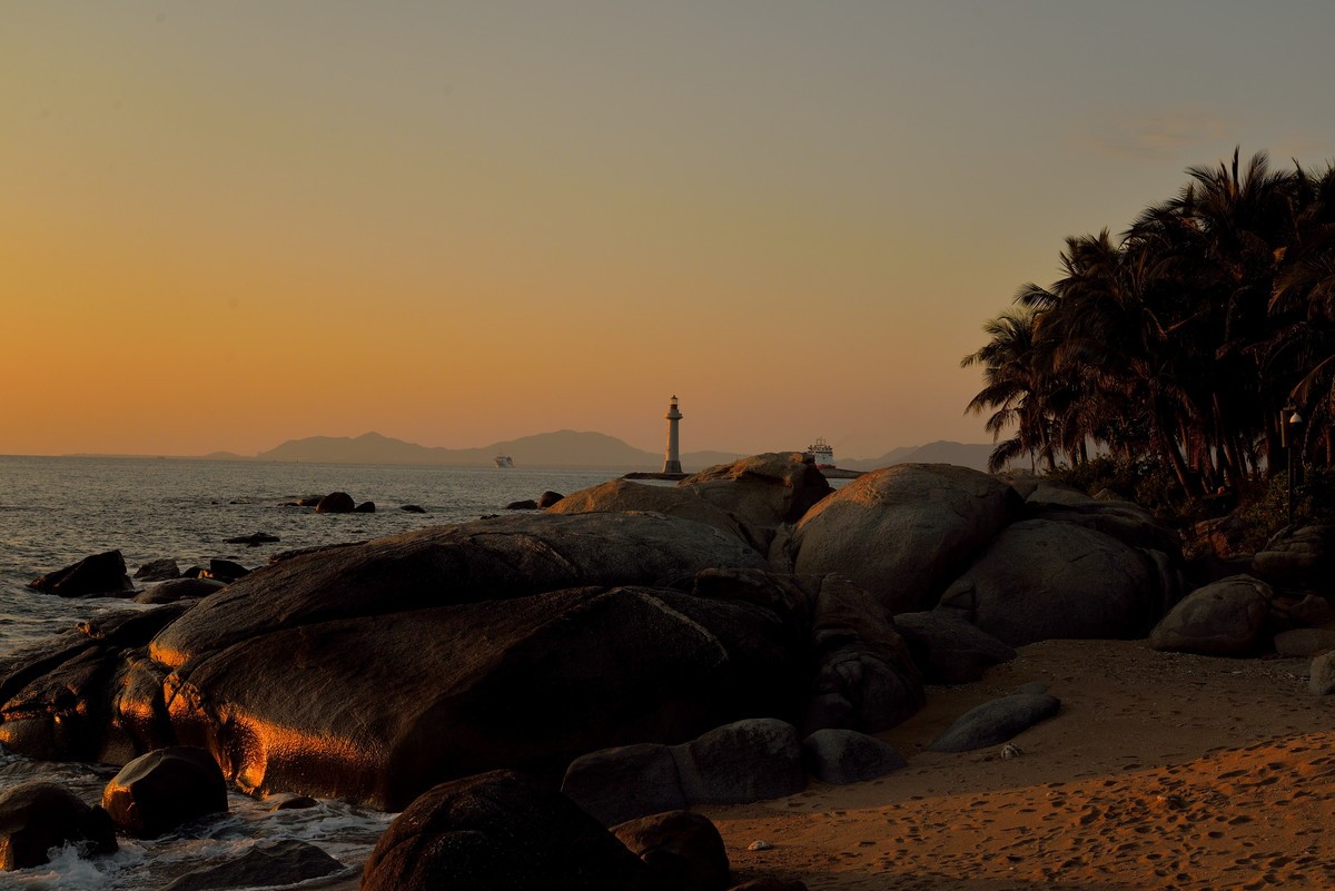 海南三亚大小洞天景区