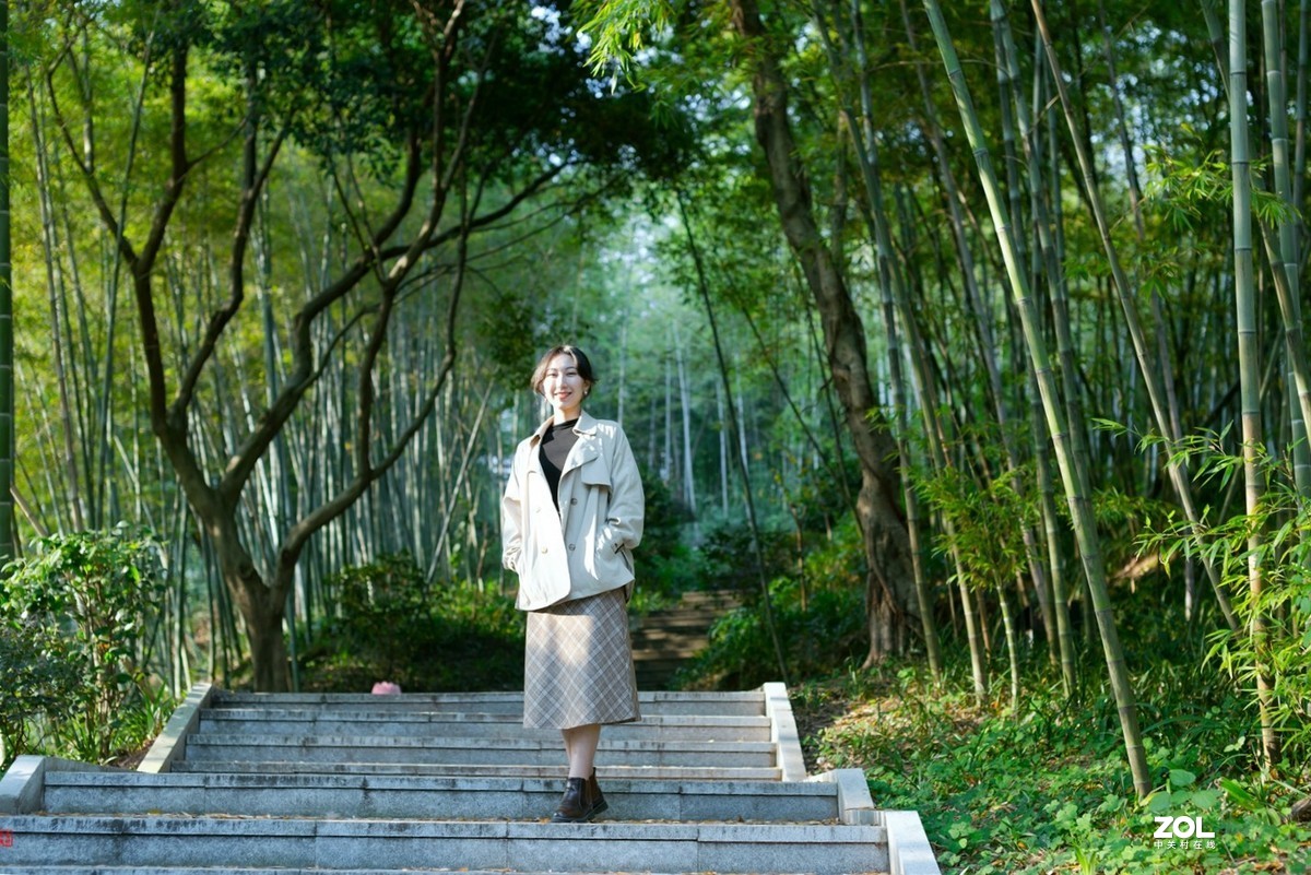 好事成双__贺:60d坛再添小桥流水版主！维族女生与竹林(4)