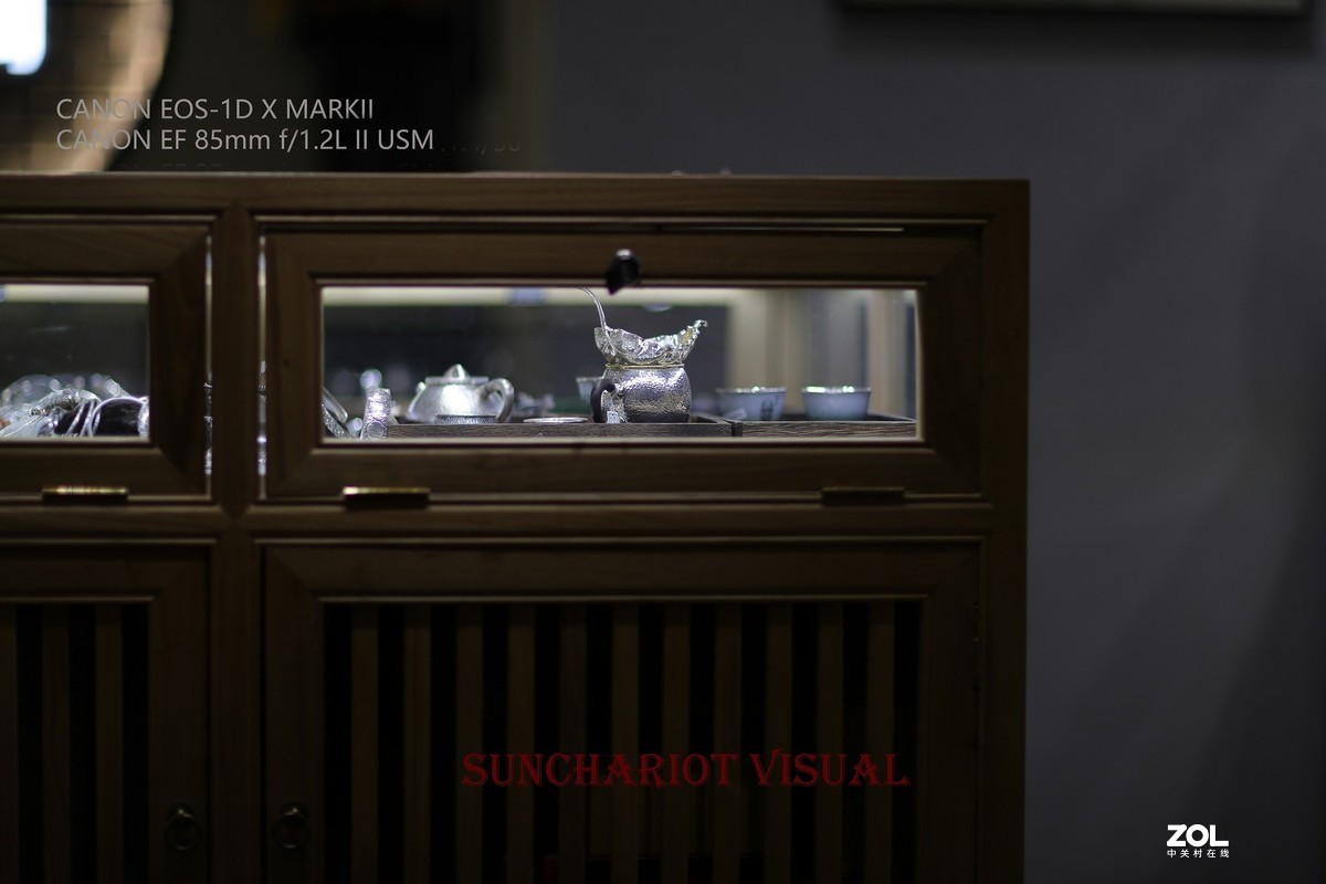 莱卡“光之子”、佳能“大眼睛”夜拍记