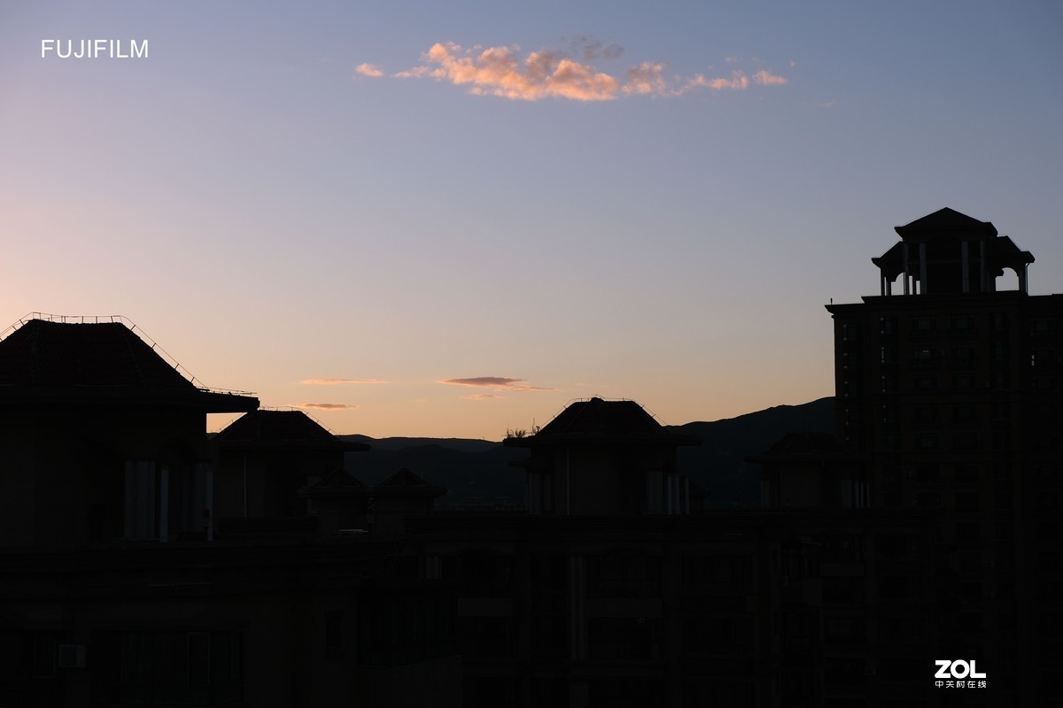 呼市避暑······窗外景观