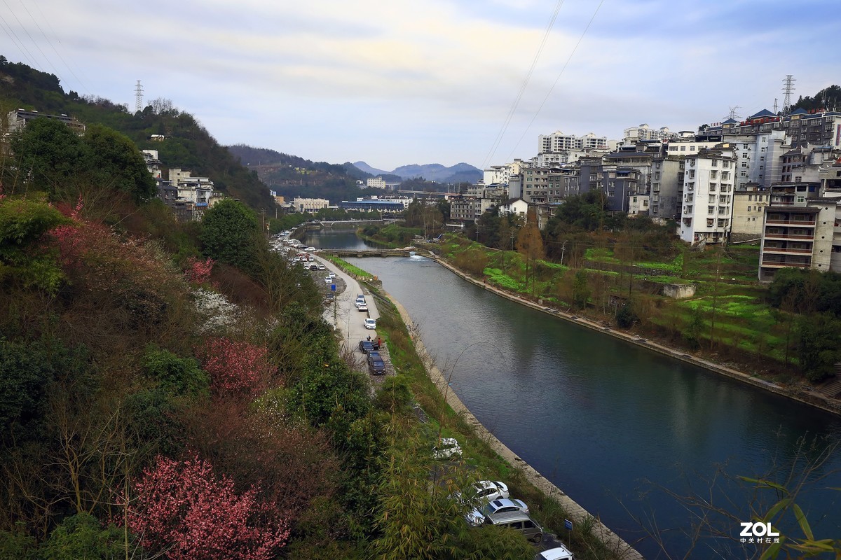 凤凰古镇--清晨版，因赶路，没去彩虹桥一带了