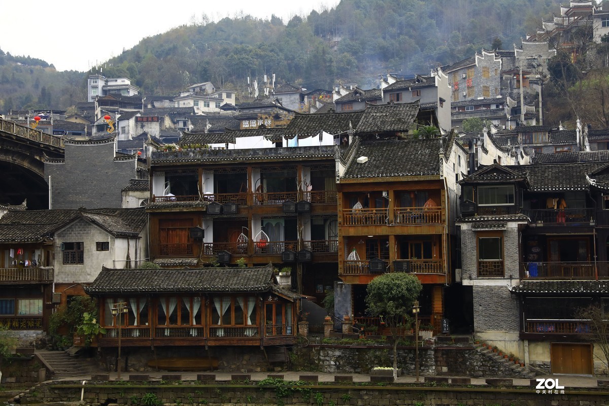 凤凰古镇--清晨版，因赶路，没去彩虹桥一带了
