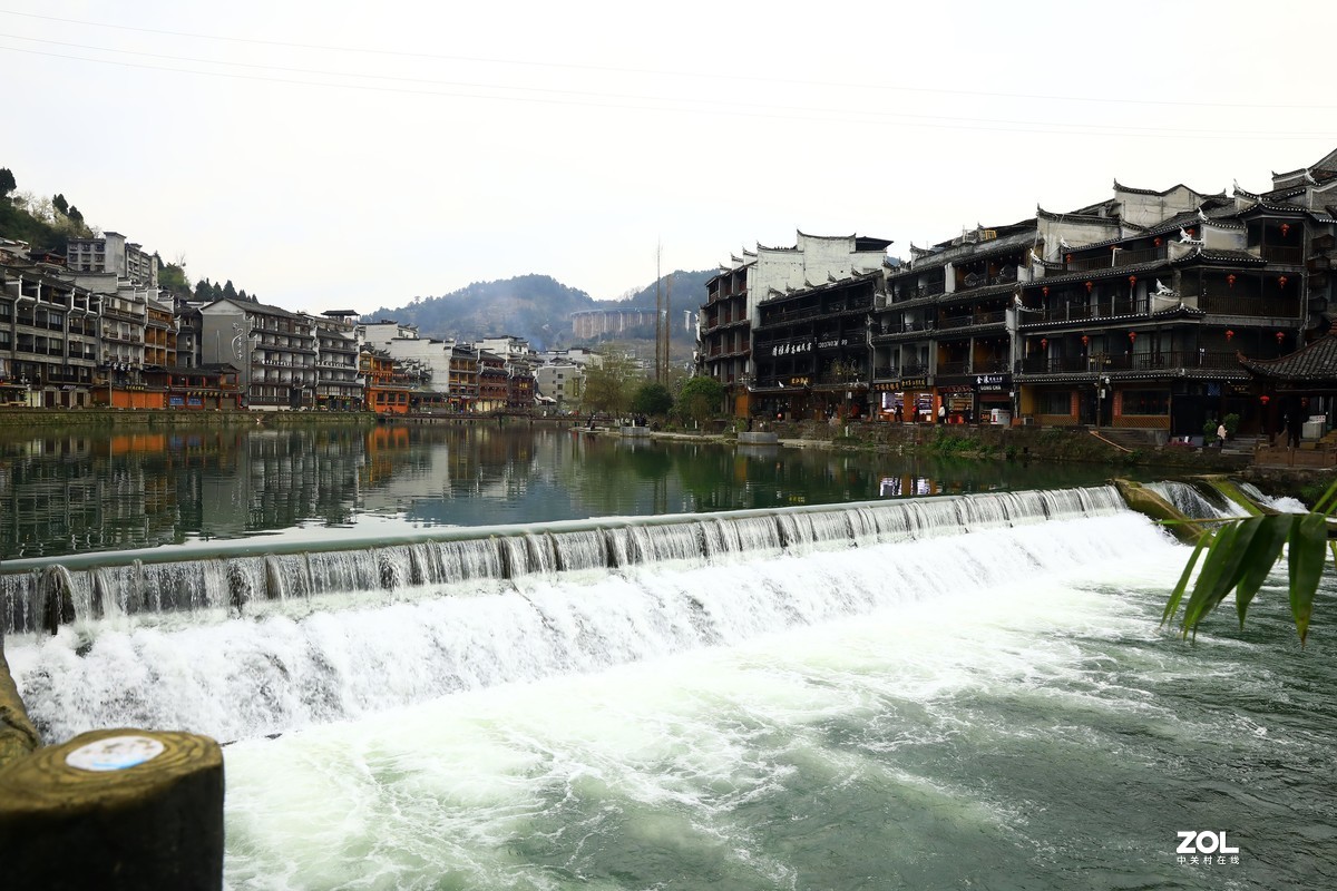 凤凰古镇--清晨版，因赶路，没去彩虹桥一带了