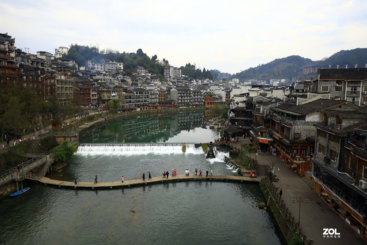 凤凰古镇--清晨版，因赶路，没去彩虹桥一带了