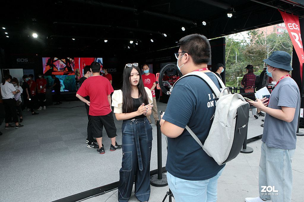 佳能全画幅微单eosR5体验会现场