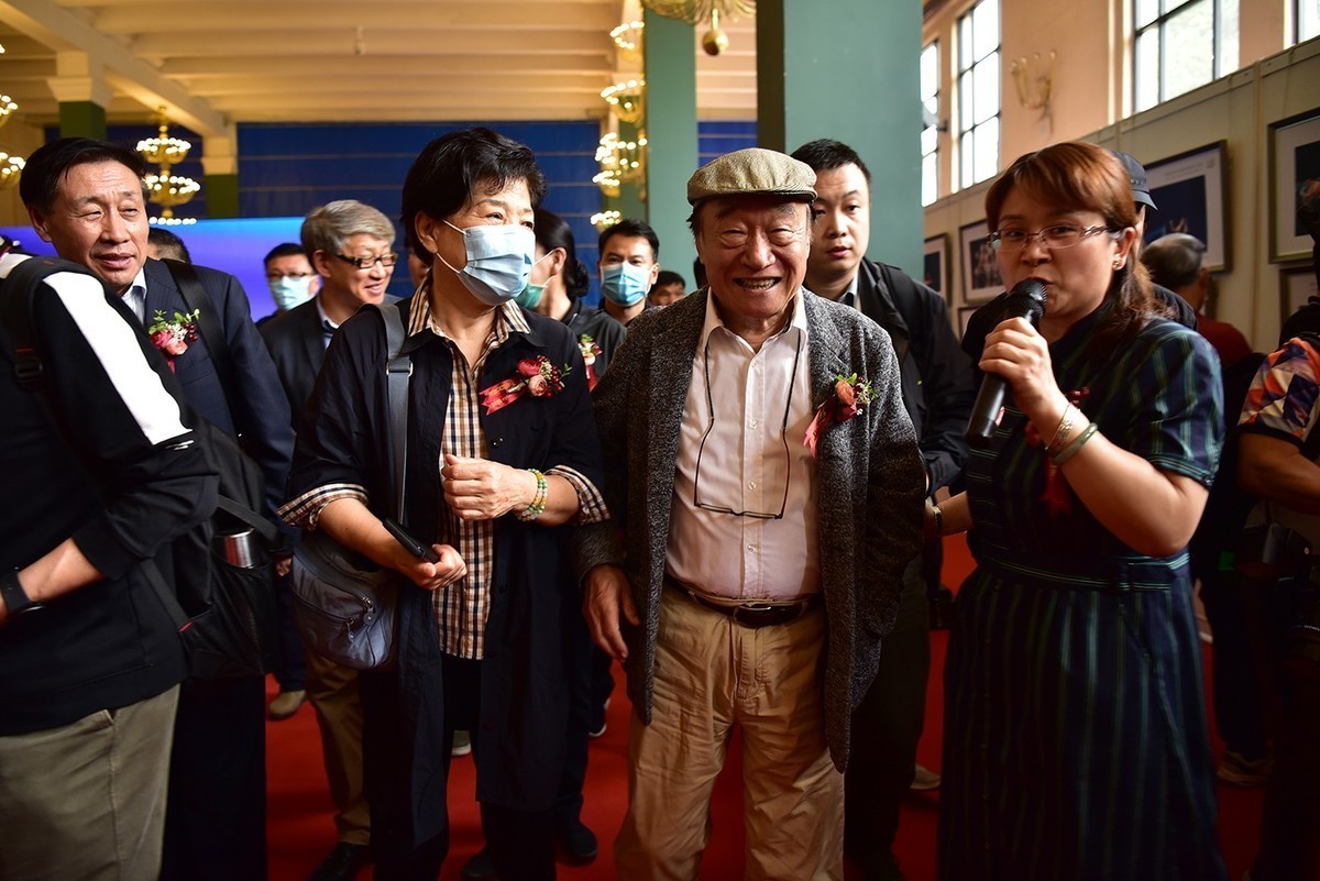 首届新时代国际摄影大展在北京展览馆开幕—中国著名摄影朱宪民出席