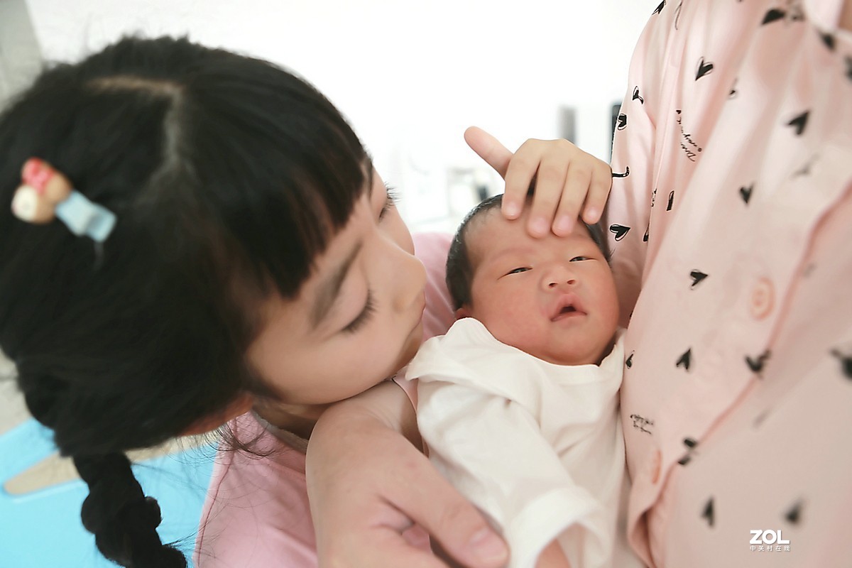 宁宁和她的妹妹--小鹿