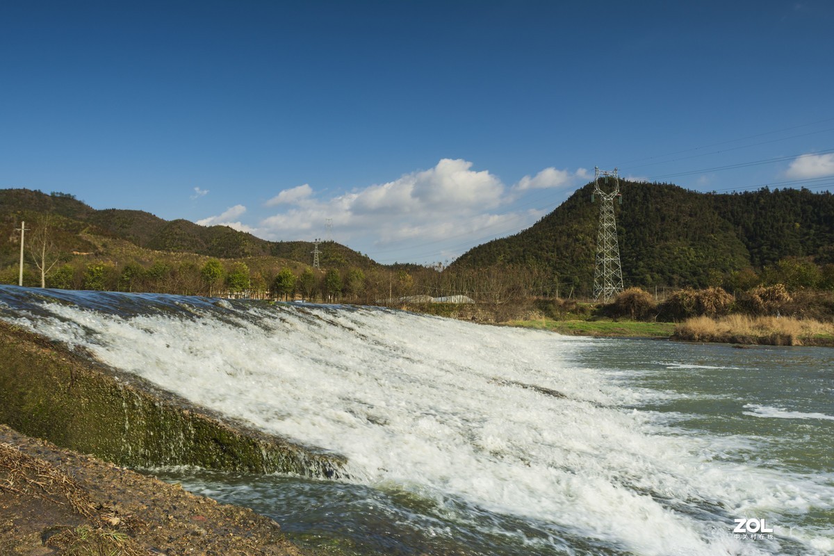 横山坝上风光和水晶岭上人家