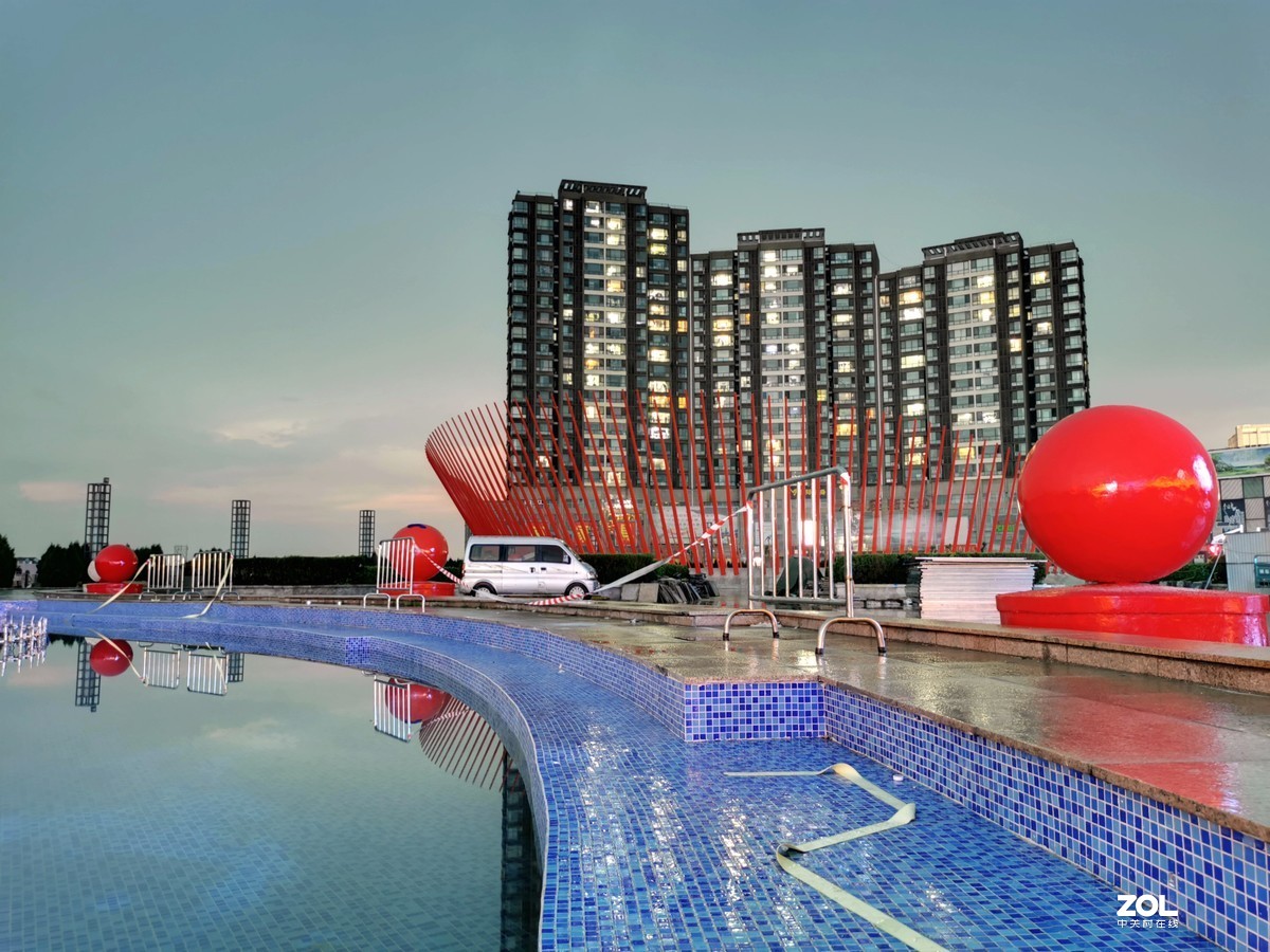 全国第一个主题夜市-月亮猴魔法夜市落户淄川银座广场