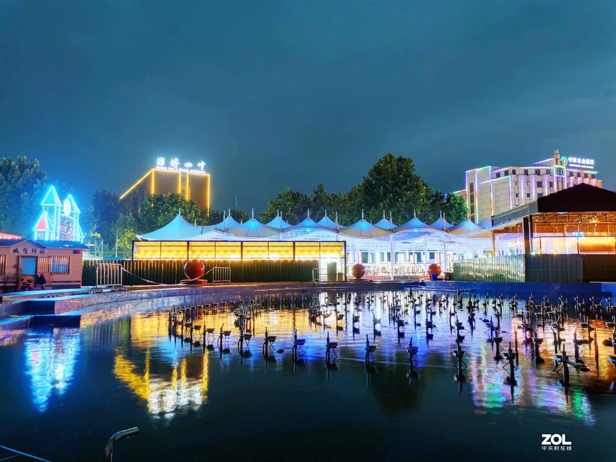 全国第一个主题夜市-月亮猴魔法夜市落户淄川银座广场