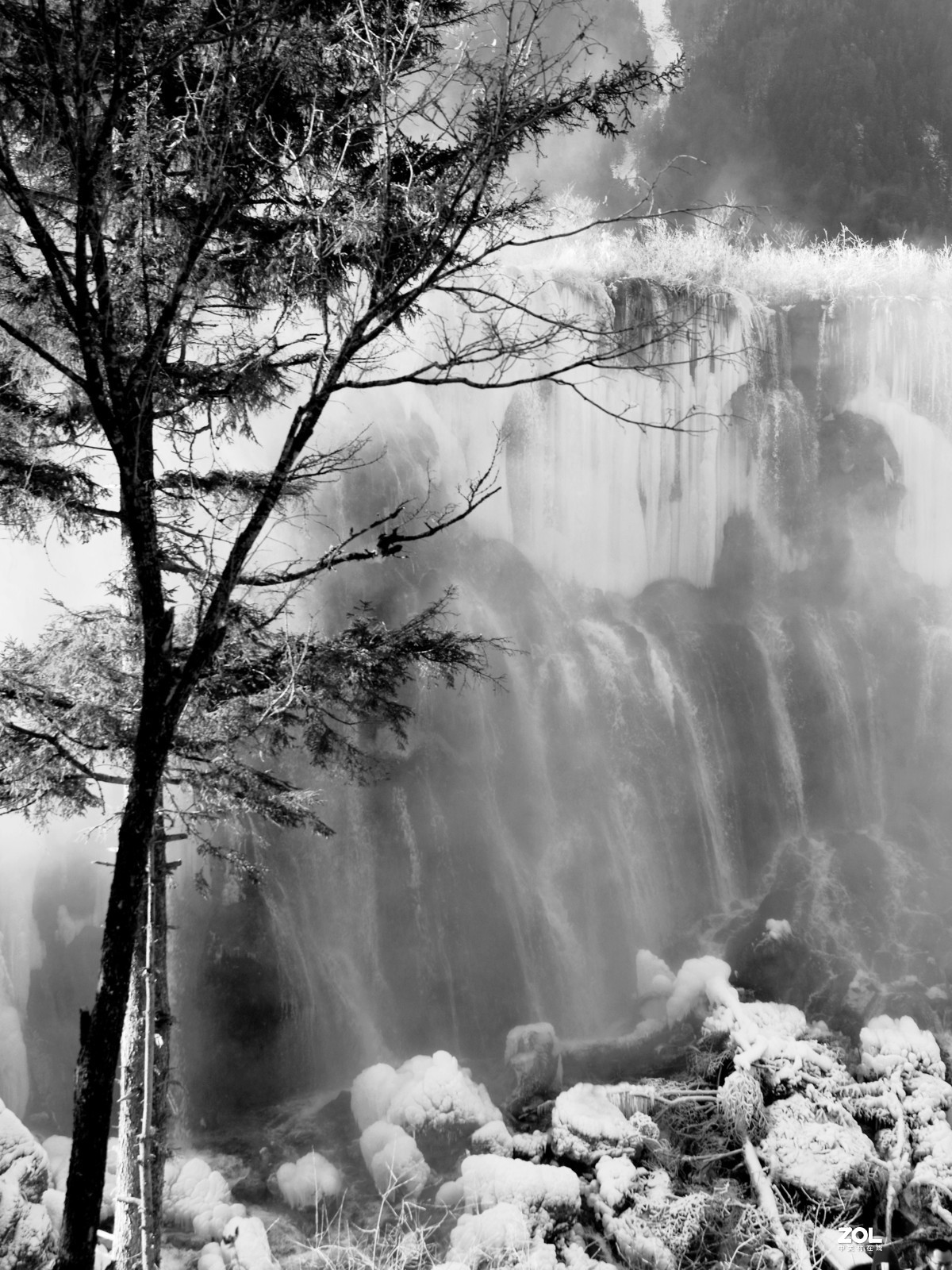 冬游九寨沟，风景别样美--若日朗瀑布【2】