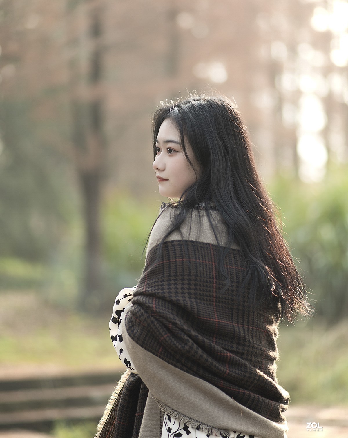 植物园里的妙龄少女