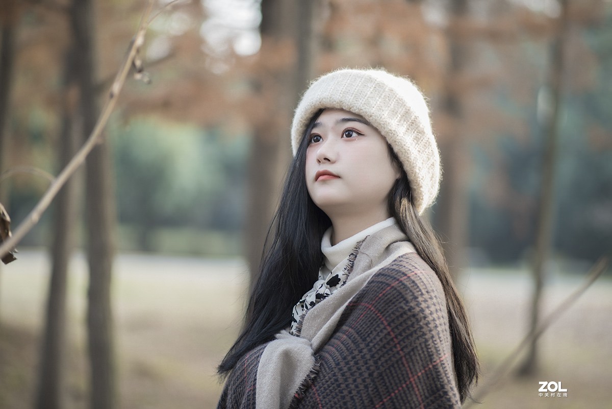 植物园里的妙龄少女