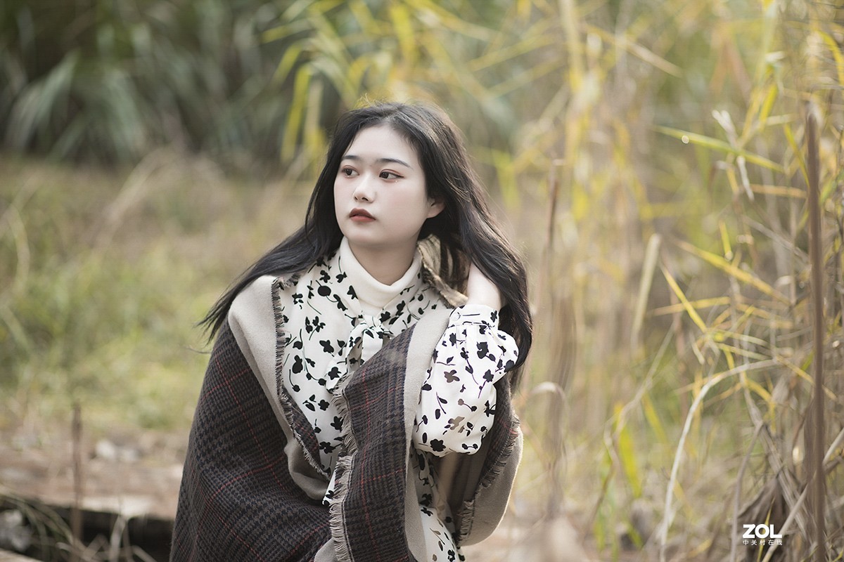 植物园里的妙龄少女