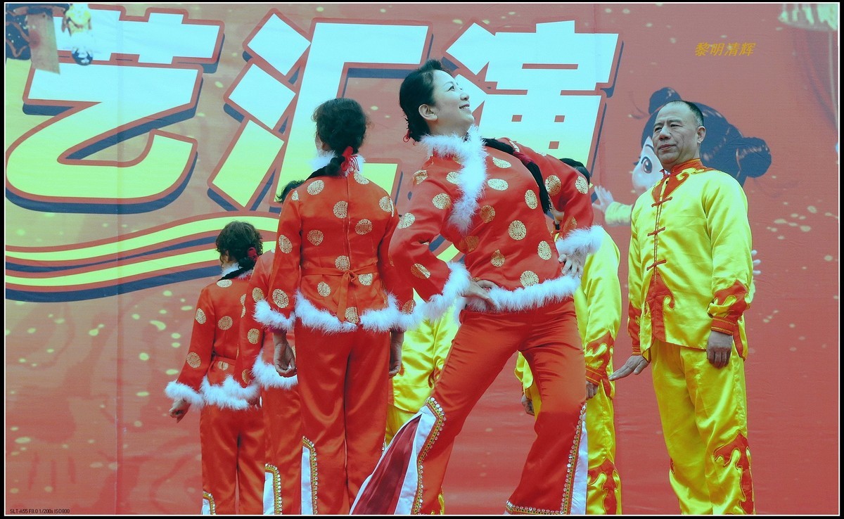 舞台表演：唱唱武汉热干面—1