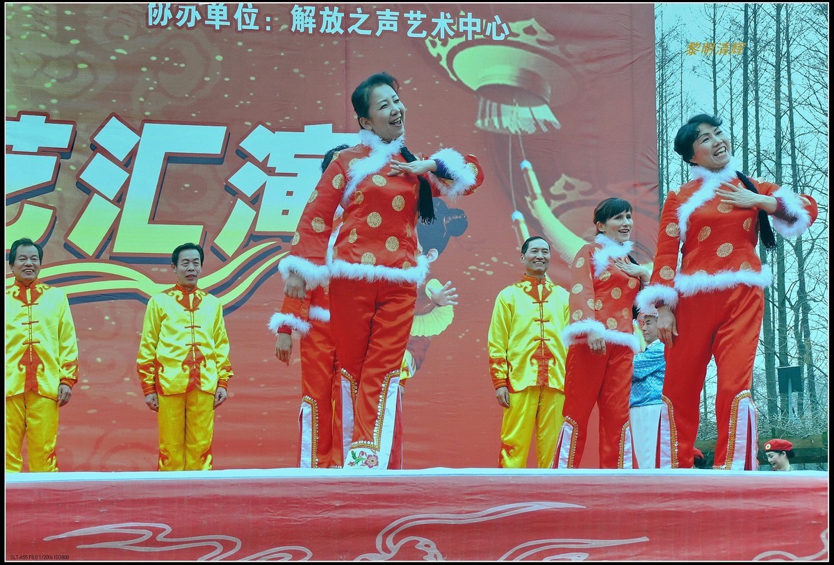 舞台表演：唱唱武汉热干面—1