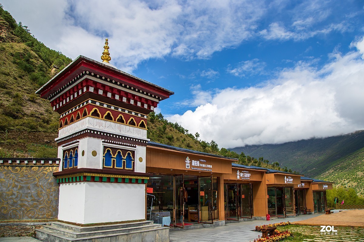 川西高原行游记第六集  稻城亚丁 —雅江县【水光山色仙境开】