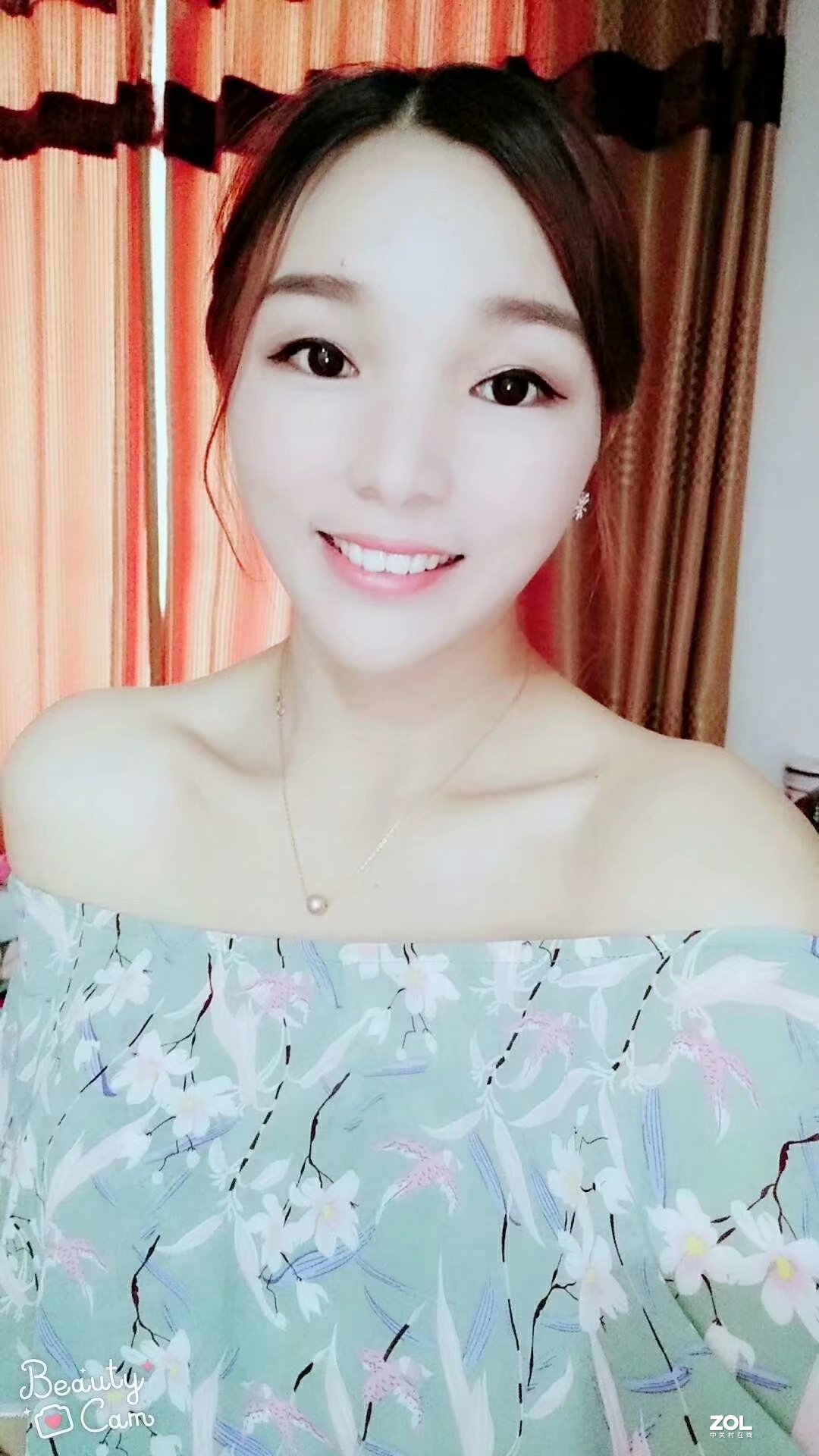 分享金文婷照片........